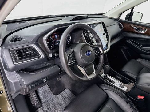 Used 2023 Subaru Ascent Touring AWD/4WD image 10