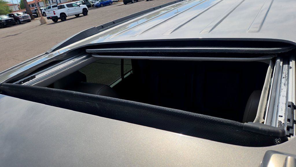 Used 2019 GMC Yukon SLT w/ Premium Edition RWD image 45