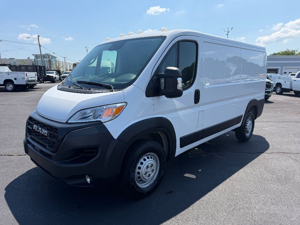 Used 2025 RAM ProMaster 2500 w/ Convenience Group FWD image 5