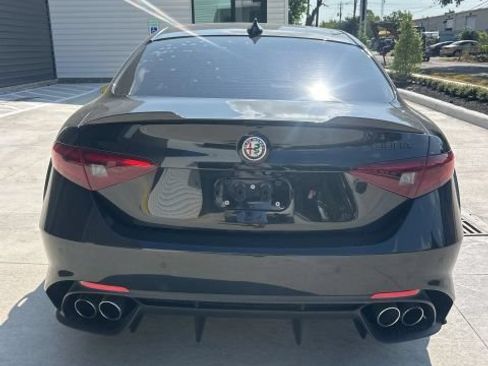 Used 2021 Alfa Romeo Giulia Quadrifoglio RWD image 9