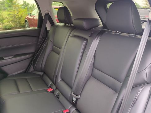 Certified 2025 Nissan Rogue SL w/ SL Premium Package FWD image 32