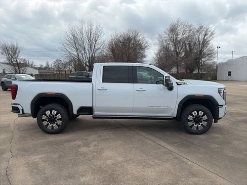 New 2026 GMC Sierra 2500 Denali w/ Denali Reserve Package image 7