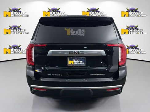 Used 2024 GMC Yukon XL Denali w/ Denali Reserve Package AWD/4WD image 6