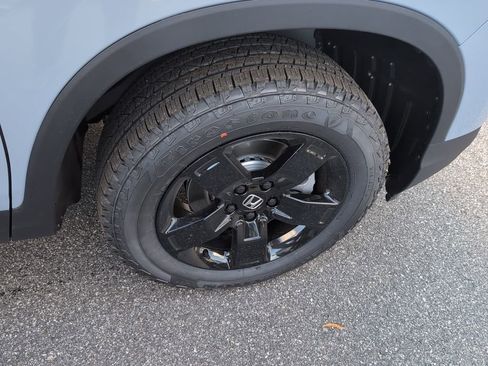 New 2026 Honda Ridgeline Black Edition image 10