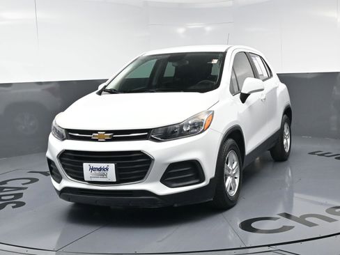 Certified 2020 Chevrolet Trax LS image 11