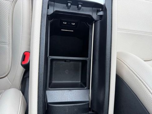 Used 2023 Mercedes-Benz GLC 300 GLC 300 image 39