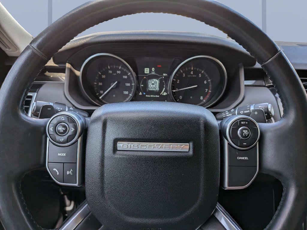 Used 2018 Land Rover Discovery SE AWD/4WD image 28