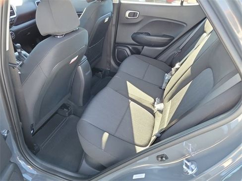 New 2026 Hyundai Venue SE image 18