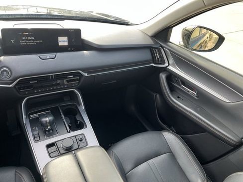 Used 2025 MAZDA CX-70 3.3 Turbo w/ Preferred Package image 12