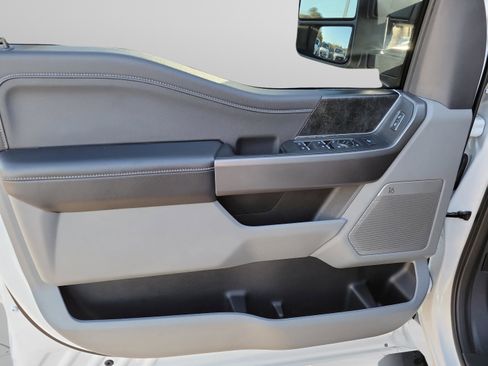 Used 2024 Ford F250 XLT w/ XLT Premium Package image 6