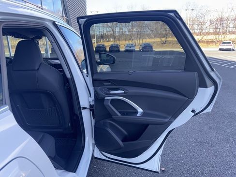 New 2025 Audi Q5 Prestige image 9