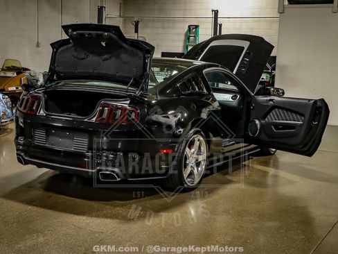 Used 2013 Ford Mustang GT Premium RWD image 69