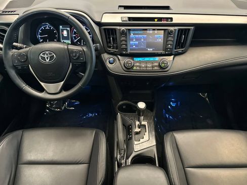 Used 2017 Toyota RAV4 Platinum FWD image 13