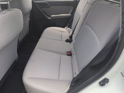 Used 2016 Subaru Forester 2.5i Premium AWD/4WD image 22