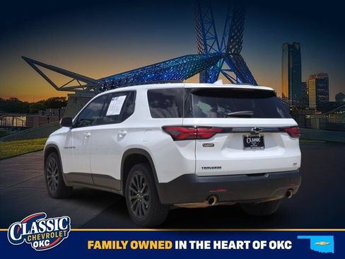 Used 2023 Chevrolet Traverse RS FWD image 5