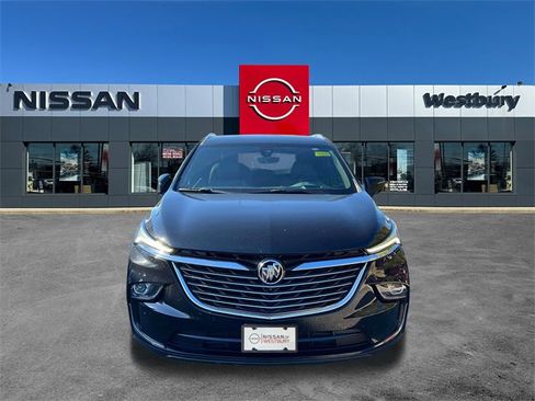 Used 2024 Buick Enclave Premium image 2