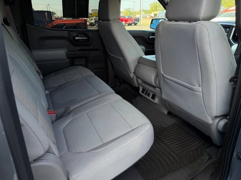 Used 2022 Chevrolet Silverado 1500 LT AWD/4WD image 18