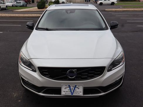Used 2018 Volvo V60 T5 Cross Country w/ Convenience Package image 12