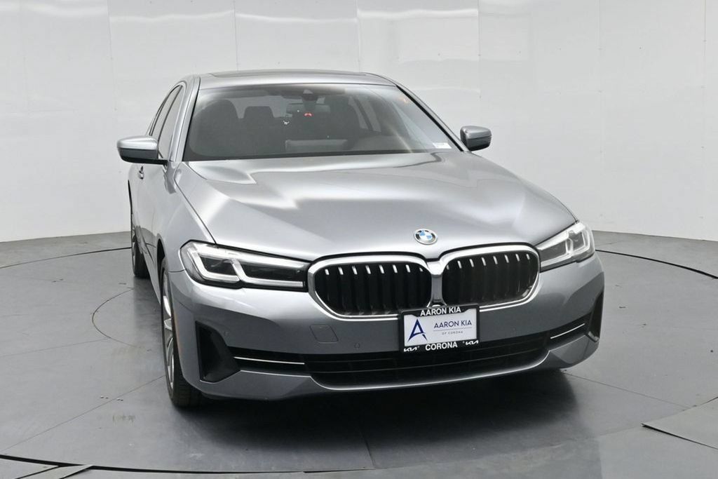Used 2023 BMW 540i w/ Convenience Package RWD image 30
