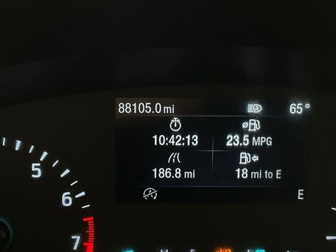 Used 2022 Ford Escape SE image 37