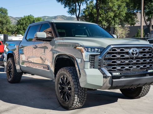 Used 2025 Toyota Tundra Platinum AWD/4WD image 13