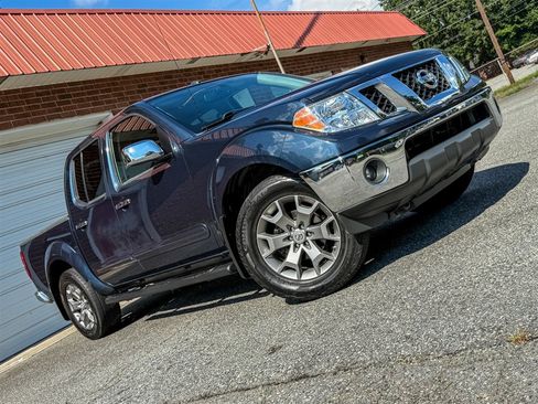Used 2019 Nissan Frontier SL AWD/4WD image 26