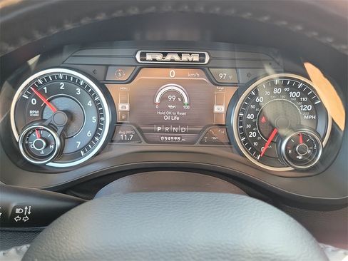 Used 2020 RAM 1500 Laramie image 7