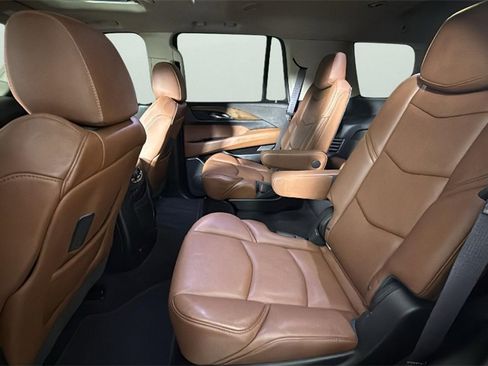 Used 2017 Cadillac Escalade Premium Luxury image 29