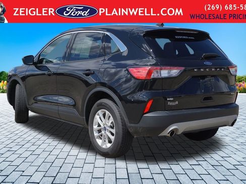 Used 2022 Ford Escape SE AWD/4WD image 3