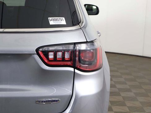 Used 2023 Jeep Compass Latitude w/ Convenience Group AWD/4WD image 15