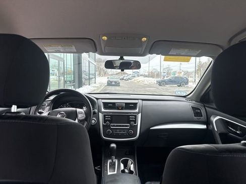 Used 2016 Nissan Altima 3.5 SR image 10