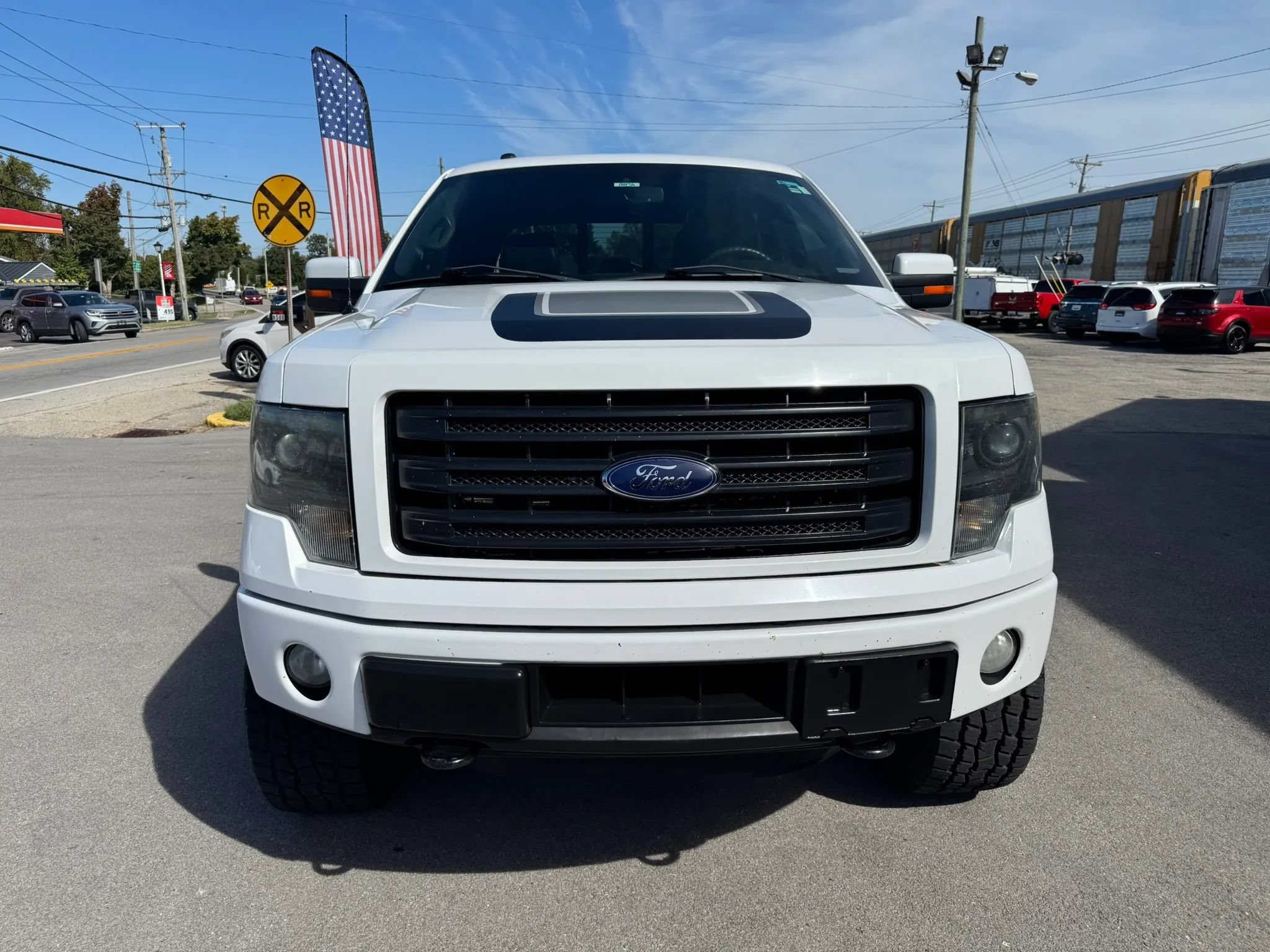 Used 2014 Ford F150 FX4 w/ Equipment Group 402A Luxury AWD/4WD image 24