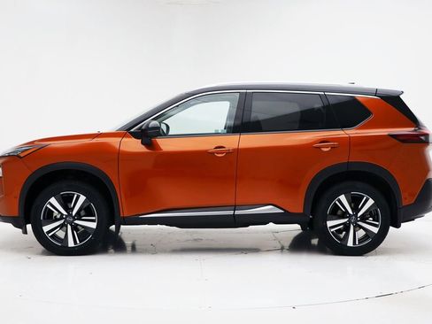 Used 2023 Nissan Rogue SL w/ SL Premium Package image 7