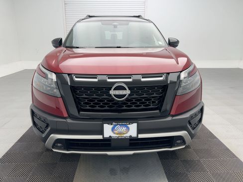 Used 2025 Nissan Pathfinder Rock Creek image 6