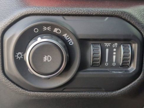 Used 2021 Jeep Wrangler Unlimited Rubicon image 24