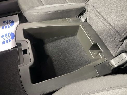 Used 2025 Chevrolet Silverado 1500 LT image 30