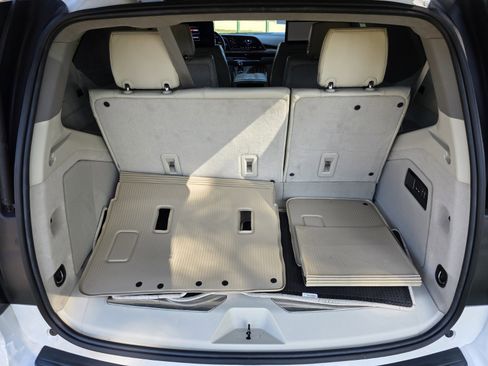 Used 2022 Cadillac Escalade Sport Platinum RWD image 18