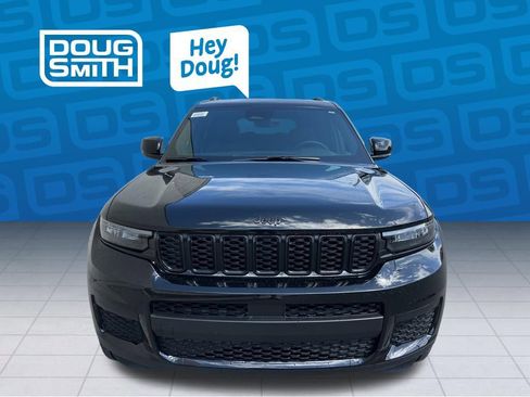 New 2025 Jeep Grand Cherokee L Laredo AWD/4WD image 9