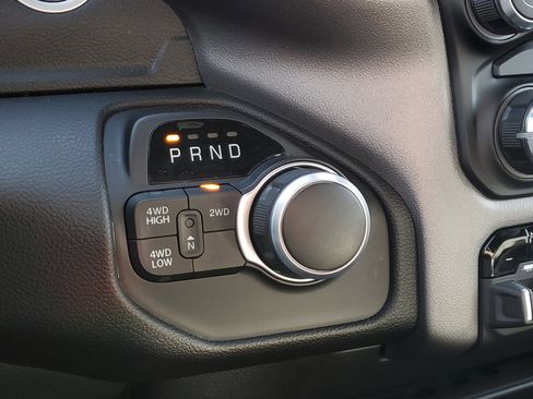 Used 2024 RAM 2500 Big Horn w/ Bed Utility Group image 18