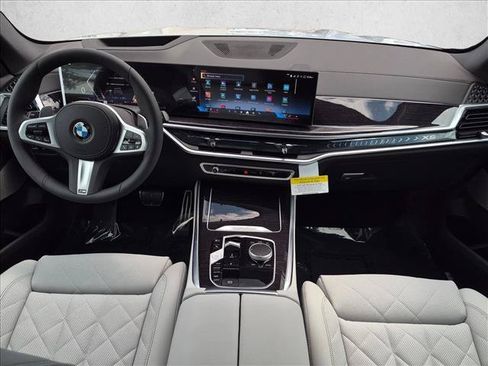 New 2026 BMW X5 xDrive40i w/ M Sport Package AWD/4WD image 16