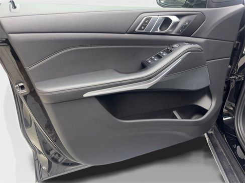 Used 2022 BMW X5 sDrive40i image 32