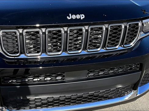 New 2026 Jeep Grand Cherokee L 4WD image 30