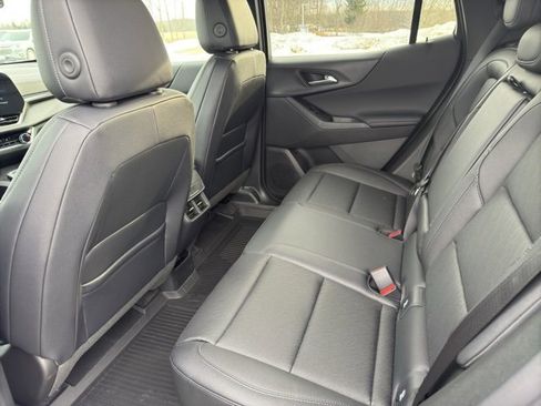 New 2026 Chevrolet Equinox LT w/ Convenience Package II image 8