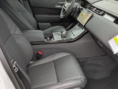 New 2026 Land Rover Range Rover Velar Dynamic SE image 18