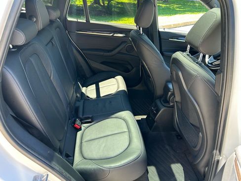 Used 2018 BMW X1 xDrive28i w/ Convenience Package AWD/4WD image 17