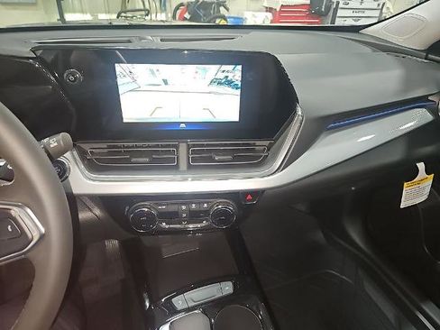 New 2026 Chevrolet Trax LT w/ Driver Confidence Package image 14