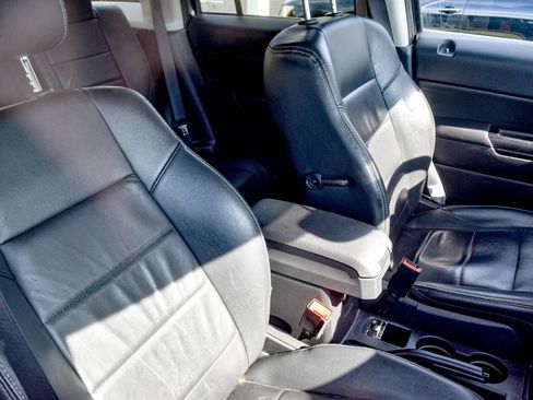 Used 2017 Jeep Patriot High Altitude AWD/4WD image 20