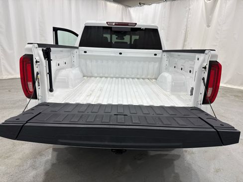 Certified 2024 GMC Sierra 1500 SLT w/ SLT Convenience Package AWD/4WD image 15