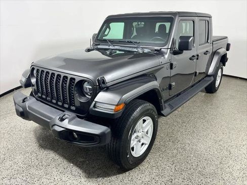 Certified 2022 Jeep Gladiator Sport AWD/4WD image 1