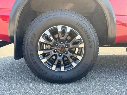 Used 2023 Nissan Titan PRO-4X w/ Pro-4x Convenience Package AWD/4WD image 5